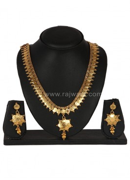Charming Golden Necklace Set