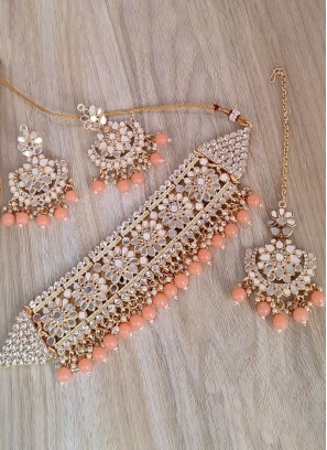 Gold And Peach Chokar Necklace Set With Pearl Drop Fringes
