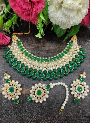 Green Designer Necklace Set For Wedding