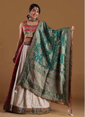 Grey Mukaish Chikankari Lehenga Skirt at Best Price in Bangalore | RETAIL  365