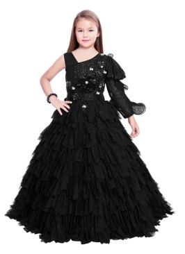 Stunning Black Gown With Net Layers