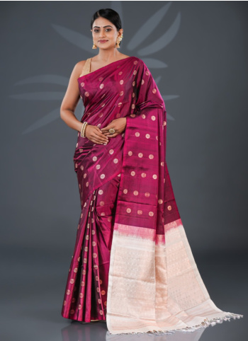 Magenta Soft Silk Saree With Cream Pallu