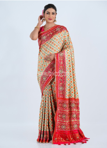 Cream And Pink Embroidered Banarasi Silk Saree